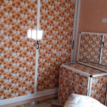 شقق و غرف للكراء اليومي Apartments And Rooms Equipped For Rent Errachidia Esterno foto