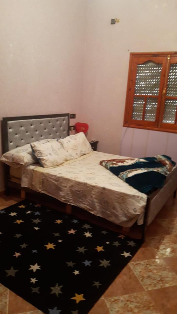 شقق و غرف للكراء اليومي Apartments And Rooms Equipped For Rent Errachidia Esterno foto